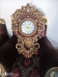 ساعة • نظيفه • حجم كبير