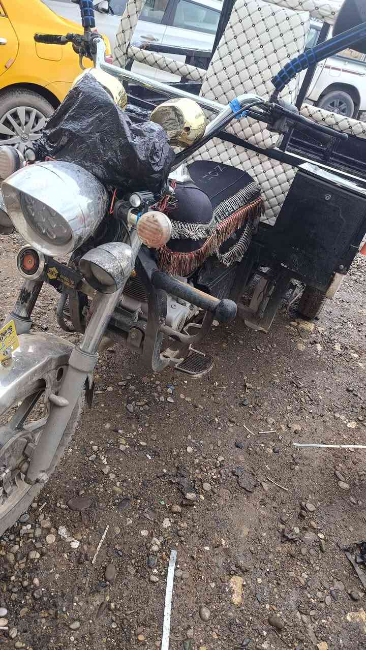 السلام عليكم ستوته اللبيع موديل 2020تواير 3جوبلس ركبه بل شرط فول نضافه السعر ملون وميتيه وبيه مجال حك الجيه رقم ***********
