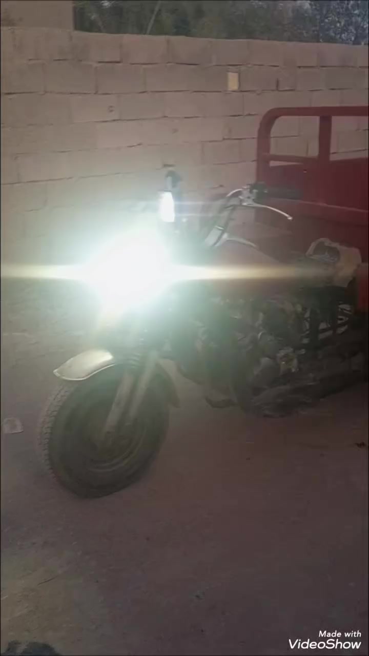 سلام عليكم ستوتة دايوان فحل مكينة ١٥٠ اوراق موديل 2017 مكفولة من الاحيم والخياس تايرات جدد باتري جديد ضفيرة شركة شقالة سلف سعر 800 ###*********** مكاني الدير البصرة
