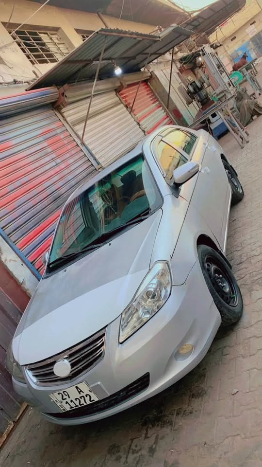السلام عليكم بي واي ايدي موديل ١٣ باسمي رقم واسط مشروع وطني كير مكينه تبريد كفاله حداديه تخم تايرات غرفه جديده شاشه ودمام شادلها كير ومكينه بلادي السعر ٤٥ وبيها مجال ترهم مراوس *********** بغداد مكاني
