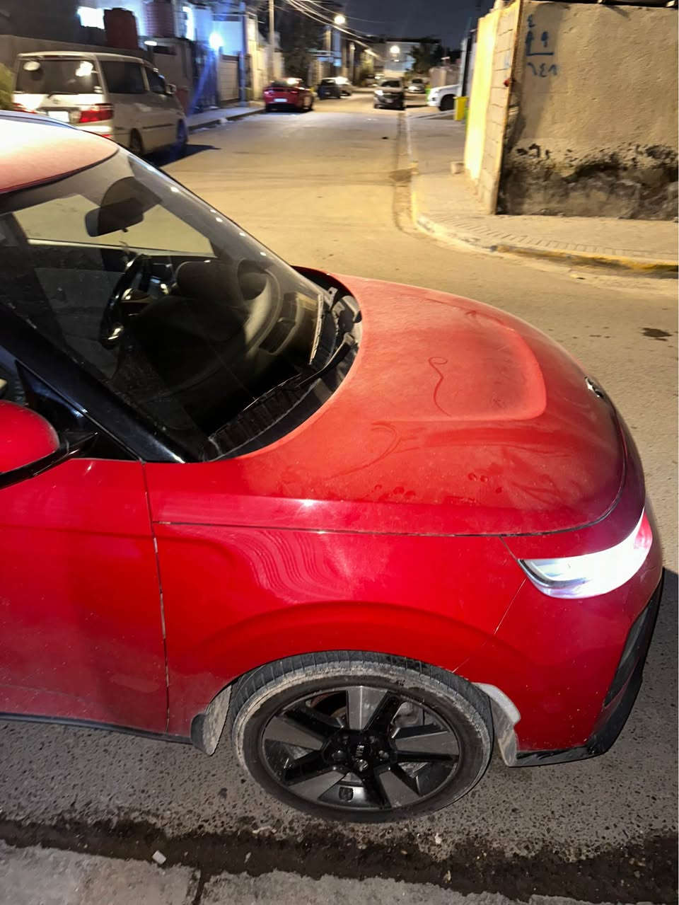 السلام عليكم صول 2020 لون احمر سياره خليجي ( الشركه الدوليه ) كفاله عامه فقط بيها بالباب طخه موضحه بالصور السياره نضيفه كلش للعلم السياره انظف من الصور لان ما مغسوله ماشيه 53000 العنوان البصره حي المهندسين 
السعر 165
الرقم *********** البصرة, العراق
