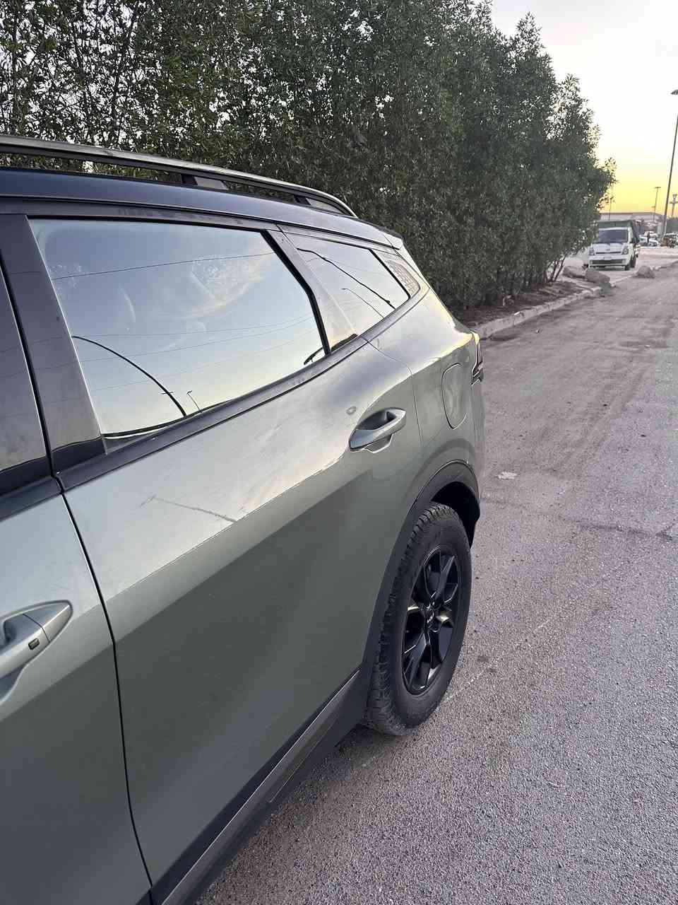 سلام عليكم
سبورتج موديل ٢٠٢٣ امريكي حجم اكس برو برستيج اعلى فئه فول مواصفات لون زيتوني
تو كلر
سيارة ماشيه 52    الف كيلو محرك ٢٥٠٠ بانزين گير ٨ نمر  مكفولات بلاديات

المواصفات:

١. بانوراما طگتين

٢. كشنات جلد رياضي

٣. جنطة گهرباء وتفتح من تقترب منها

٤. بصمة ابواب وتشغيل

٥. فور ويل

٦. تشغيل عن بعد

٧. كراسي كهرباء

٨. تدفئة وتبريد بالكشنات

٩. ستيرن تدفئة وجلد خياط

١٠. خزن كشن السايق ميموري

١١. لايت اوتو

١٢. اطفاء ذاتي

١٣. نزول منحدرات

١٤. مانع تزحلق

١٥. انظمة قيادة عدد ٤

١٦. بلوجكترات

١٧. 5كاميرات360

١٨. شاشة كبيره متصله

١٩. عدادات ديجيتال

٢٠. شحن موبايل امامي وبالكشنات الخلفيه

٢١. آبل كار بلي واندرويد 

٢٢. شحن وايرليس

٢٣. انارة داخليه لمس

٢٤. لايت زينون عالي وناصي 

٢٥. حساسات خلفيه اماميه

٢٦. رادارات جانبيه اماميه خلفيه

27. توقف ذاتي

28- هاند بريك دگمة
29-كاميرات جانبيه عند الاشاره
حادثها صندوك ومبدل باب صندوك ومصبوغ وبارد جاملغ خلفي 
مابيها دواخل اير باكات كلها سليمه والبجم كبس 
السعر 22
للاستفسار ***********
