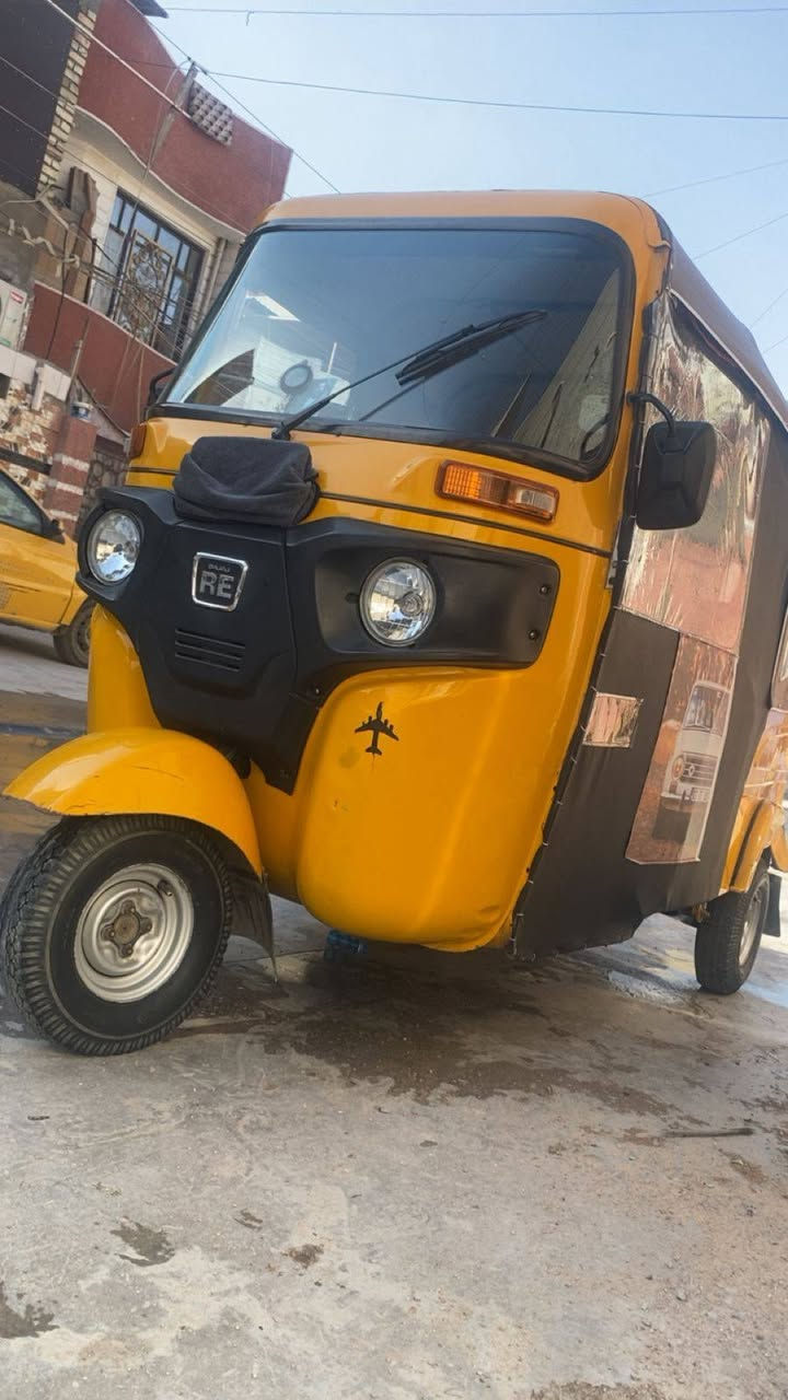 السلام عليكم 
تكتك للبيع موديل 2021شهر 9رقم وسنويه بأسمي مكينه مكفوله وكشر وبيه شغلات بسيطه تحويل ثاني يوم السعر 8مليون وبيه مجال مكاني بغداد الشعب ***********
