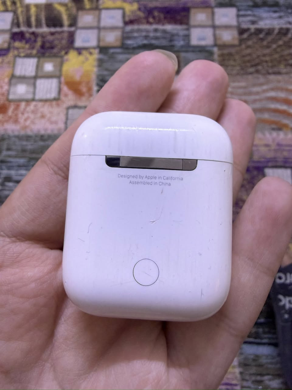 السلام عليكم 
ايربود 2
السماعة بيها مشكلة بسيطة التك اليمنة يخلص شحنة قبل اليسرة بفرق تقريبا ربع ساعة
السماعة شي على شي وحسب عمرها نظيفة وموضحة بالصور كلشي
السماعة بدون ملحقات واذا تحب افحصها وين متريد
سعرها 50


**إذا كنت صاحب هذا الإعلان وتريد حذفه لأي سبب، رجاءا أرسل رسالة إلى الدعم الفني**