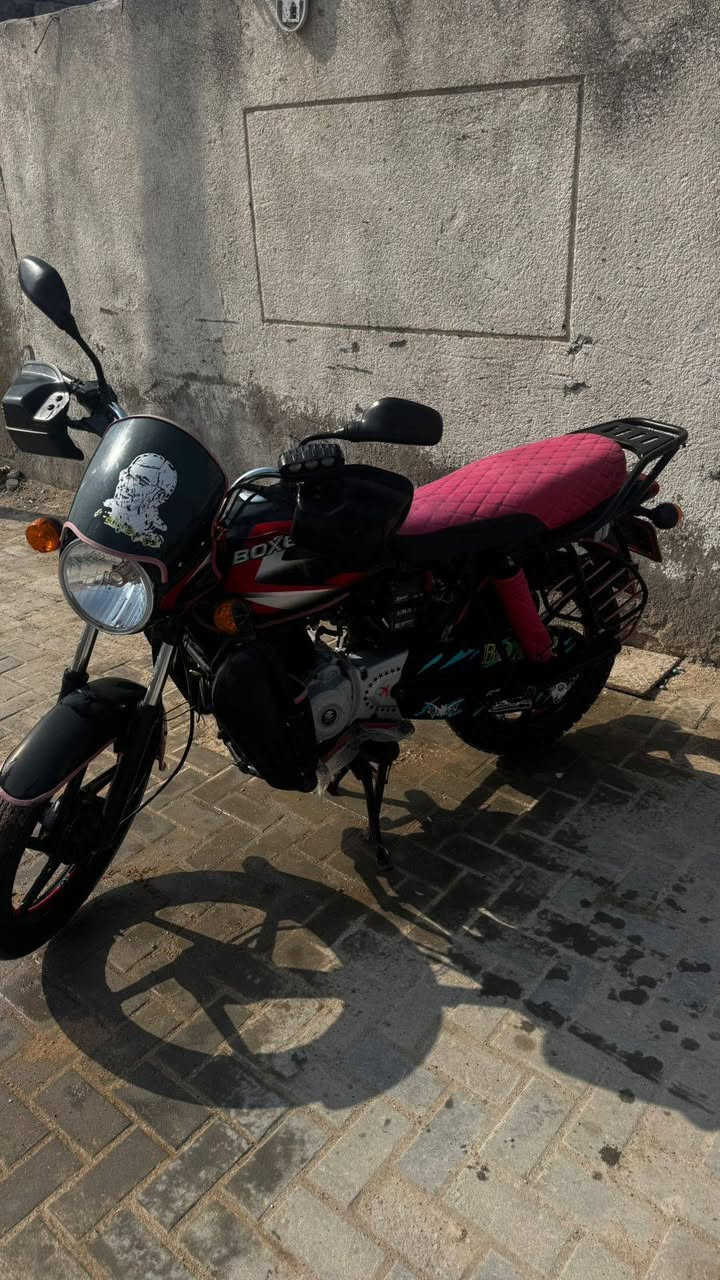 سلام عليكم شباب دراجة بوكسر رقم وا سنويةبسمي مديل 22 رقم*********** بصرة تنومة سعر خاص
