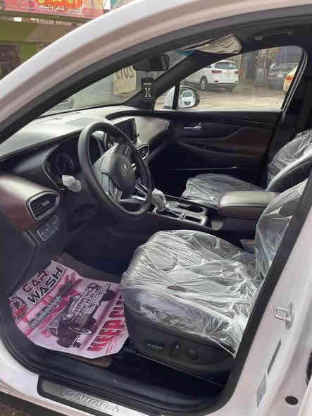 لام عليكم ورحمة الله وبركاته 
سنتافي 2019 فول مواصفات 1/1للبيع ماشيه130  محرك 3500  
6 سلندر    سبعه راكب  
ما مفتوح ومشروط هو والكير 
رقم أربيل تحويل ثاني يوم 
مواصفات السيارة :-
 بصمة
نظام ترحيب
مري شفط auto 
مري ليد ترحيب + اشاره ليد
تبريد 3 قطع
بدأت نيكل
ليد داخل يده السايق والراكب 
شاشة اصليه 
شاشه اعطال و رحلات 
شاشة تبريد 
كشنات جلد 
كشن كهرباء
ليد امامي+ خلفي
حساس خلفي 
كامره خلفيه
ستيرن متغير 3 وضعيات 
نظام ECO
نظام abs
نظام نزول منحدرات
دفلوك
نظام دفع رباعي 
دبل بلاجكتور
ويل 19 أصلي 
اطارات جديد
جام السايق أوتو صعود ونزول بضغطه وحده
وباقي المواصفات المعروفة 
عنوان السياره   تكريت 
السعر 23,700$ 
الرقم *********** تكريت
