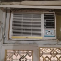 مكيف للبيع ميديا واحد طن ياخذ ستة امبير جديد ممغسول شرط الفلين مالته ج...