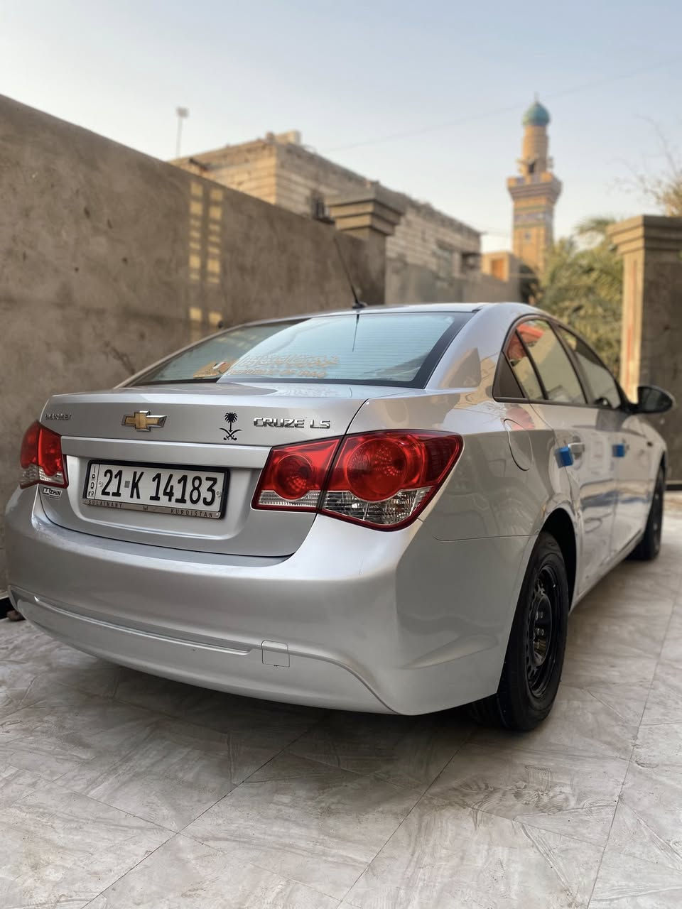 السلام عليكم من رخصة الأدمن شفروليه كروزموديل 2013 LS وارد خليجي السيارة جاهزة من كلشي تخم تاير حدادة تدفئه تبريد السيارة انضف من الصورة محرك او كير خير من الله السيارة صبغ جاملق جهة السائق  رقم السيارة سليمانية او بسمي السيارة تاخذها مني شرط ربع دينار مذب عليها كامله مكمله على حبايه او نص ماشيه (58ميل ) سعر السيارة 87 او بيها مجال مكاني البصرة ابي الخصيب للئستفسار اكثر ***********
