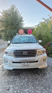 لاندكروز بريم • ٢٠١٣ • ١١٨٠٠٠ كم