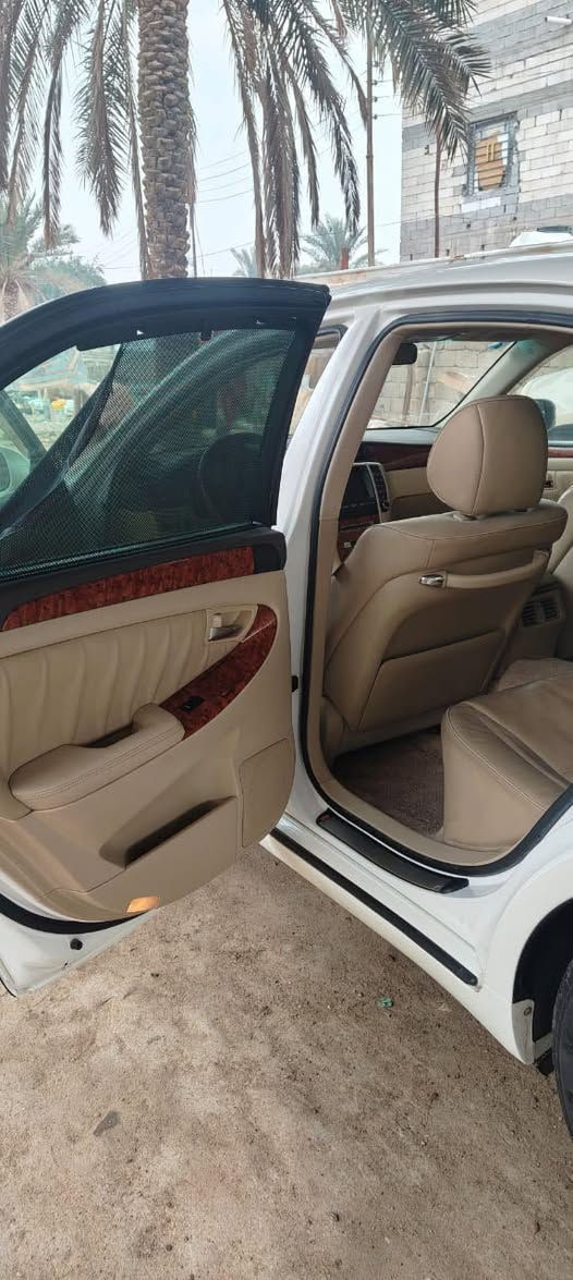 سلام عليكم شاهينه للبيع موديل 2004 كفاله عامه من الضربه والصبغ والاصوليات رقم بصره بسمي مزاد كمركي تحويل ثاني يوم ماشيه 114 الف فول مواصفات  فتحه كشنات جلد ثلاجه  فولل للخير السياره مال جناي حچربيئه شرط سبير مانازل العنوان بصره ابوالخصيب السعر 170وبيه مجال للشراي  رقم ***********
