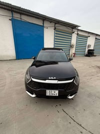 كيا سبورتاج 2024 اللون اسود بعده بوضع الزيرو ماشيه 13000  المواصفات فو...