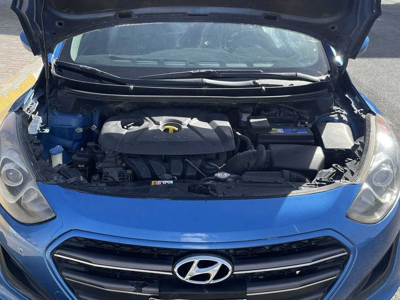 السلام عليكم ورحمة الله
#المركبة  :  النترا هاج باك
 #الموديل : 2017 
#الكفالة   : مكفولة من الغرق والدواخل
#الرقم     : رقم بغداد دولي مشروع وطني باسمي السنويه ل ٢٠٢٩
#الضرر    :  بنيد فقط
#التصليح : حاليا بيها اربع قطع صبغ فقط ( گلير) بدون معجون اثر شخط مكفوله اللغود والشاصي
الايرباكات سليمه 
ماشيه ١٢٧
محرك ٤ سلندر 
تحكم ستيرن جهتين
تدفئة و تبريد ثلج  
صدرها كله جديد
تخم تاير جديد
داخل السياره كلش نظيف وجديد 
السياره الحمد لله جاهزه وبعدها بوضع الشركه ومناقصها اي شي 

السعر المطلوب : ٩٣ والشراي منوكف وياه
مكان السياره : فلوجة وبغداد
رقم الهاتف : *********** 

نشكر إدارة الكروب واسف على الاطاله 🌹🌹
