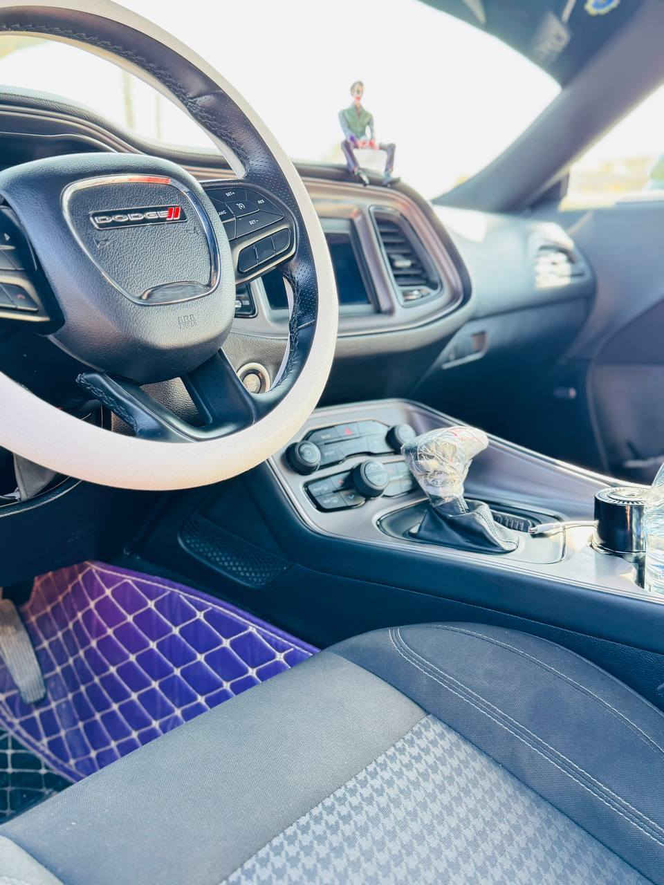 جالنجر2023 sxt
6 سلندر 3600
اللون زيتوني مميز
حادثه جاملغ وبنيد
المواصفات ويل 20
شاشه نظام سبورت
لد امامي متغير
عدسات زنون 
تبريد قطعتين
تحكم مري هيتر
السياره مهبطه ماشيه 40 الف
***********
