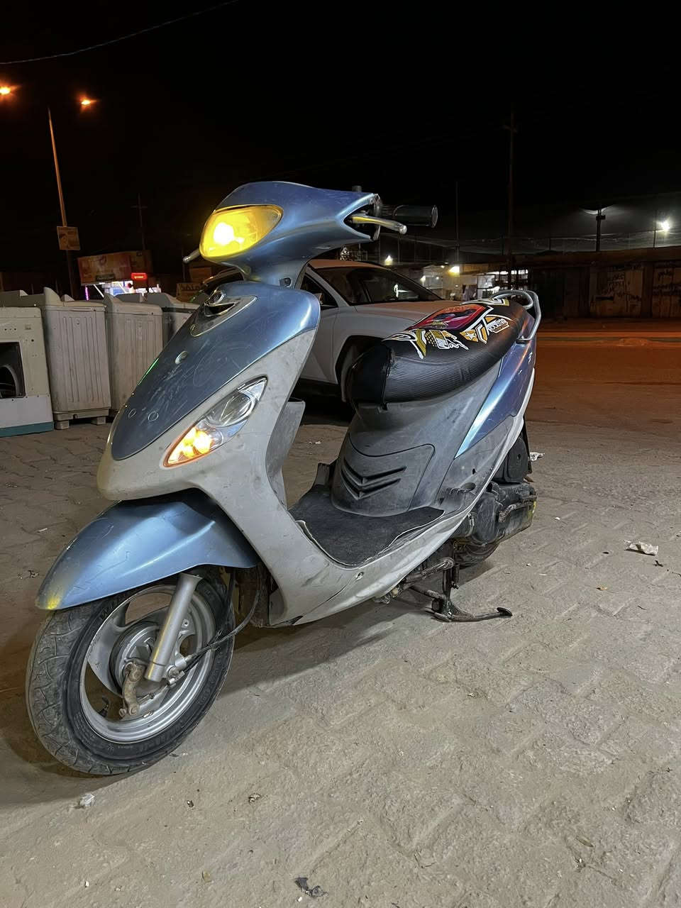 سلام عليكم مرخصت مدير الكروب
دراجه ماكس منغولي بلاد 
سعر 575 وبيها مجال لشراي مكاني حله ورديه 
***********
