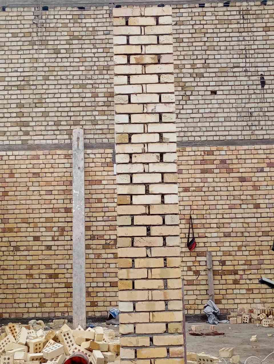 سلام عليكم خلفه متفرق شغل درجه اولئ التزام بل موعد وزن وخيط وشاهول نضافه الموقع اخذ ع دبل/ وبل يوميه / وقطعي / وتسليم هيكل / وبيك خير ودلل خاص مفتوح /***********//*********** //تصال
