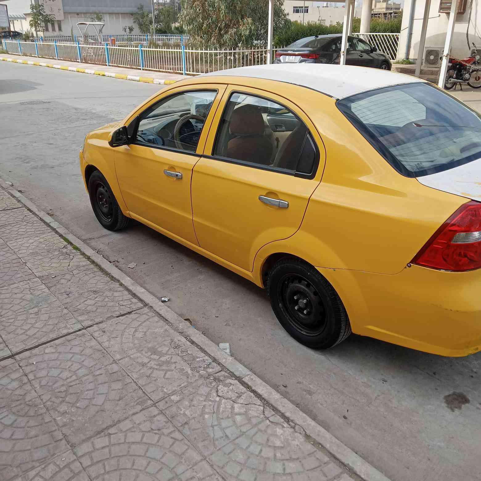 سياره للبيع ابيو موديل 2011  النضافه 100/100 السياره رقمها ميسان اجرئ  المكان حي الوحده  التواصل معى راعي السياره ***********
