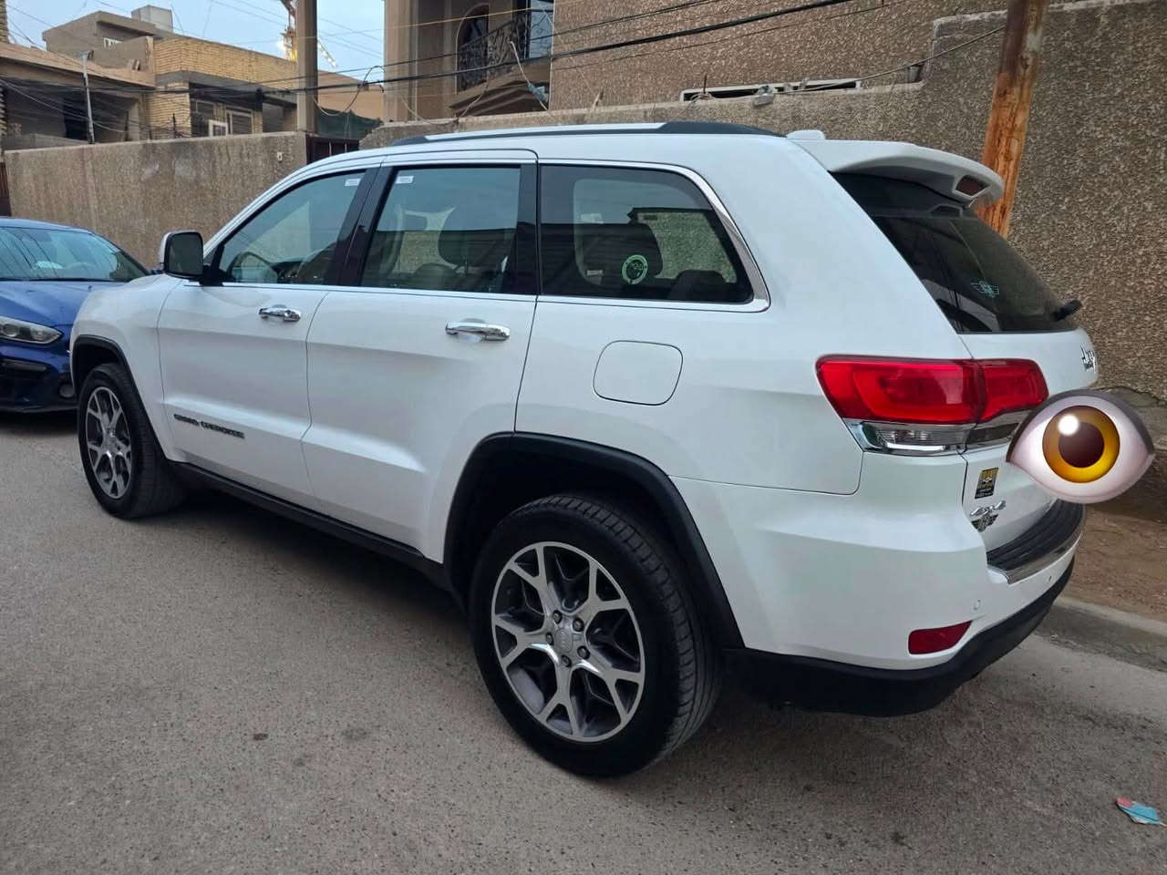 السلام عليكم أخواني الكرام 
للبيع ان شاءالله و اعتذر عن المراوس 
JEEP LIMITED GRAND 2019
جيب كراند شيروكي ليمتد واحد على واحد و خليجية و كفاله عامة من الفتح و التبديل 
رقم بغداد الدولي  
السيارة فول مواصفات 
دخول و تشغيل ذكي 
 محرك 6 سلندر كفالة من الفتح و التصليح للمحرك و الكير 
صدر امامي و خلفي بلادي جديد 
تبريد ثلج امامي خلفي 
ماشية ١٠٠ الف ميل
ماوس لوضعيات القيادة 
كشافات امامية 
يدات ابواب نيكل 
ويل كب فراشة مع مرايا قابلة للطي كهربائية
رادار امامي مع مانع تصادم . 
تحديد مسار و تحذير النقطة عمياء
مع شفتات بالستيرن
كاميرا خلفية مع حساسات 
بانوراما و داخل بيجي مع الصاج الملكي كراسي جلد مع كهرباء و تدفئة تبريد
 تشغيل عن بعد و جنطة كهرباء 
كراسي ذاكره و ليد امامي خلفي و محدد سرعة . 
اوتو ستوب مع نظام التشغيل والاطفاء الاوتوماتيكي .
باقي تفاصيل السيارة واضحة بالصور المرفقة
السعر ٢٥٥ ورقة قابل للتفاوض بعد المعاينة و فحص السيارة في اي سونار يعجبك
مكان السيارة الجادرية او السيدية
هاتف: سيم كارت مع واتس اب

***********

