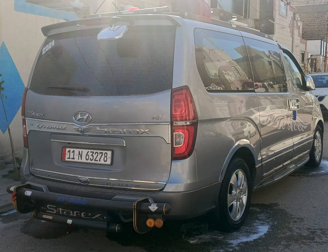 سلام عليكم ستاركس 21 دبلو
سياره بيها رش قطعه وحده بكوريه
تحويل ثاني يوم
سياره مابيها نقص برقي
سياره جديده 
الستفسار تصل(***********)
مكان سياره نجف
سعر33000$وبيها مجال قليل
