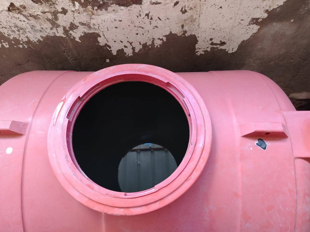 مكلفة بالنشر تانكيات للبيع السعر الواحد  50  عادت المنشور بسبب الوعود كاذب
تانكي ابو الف لتر ***********
