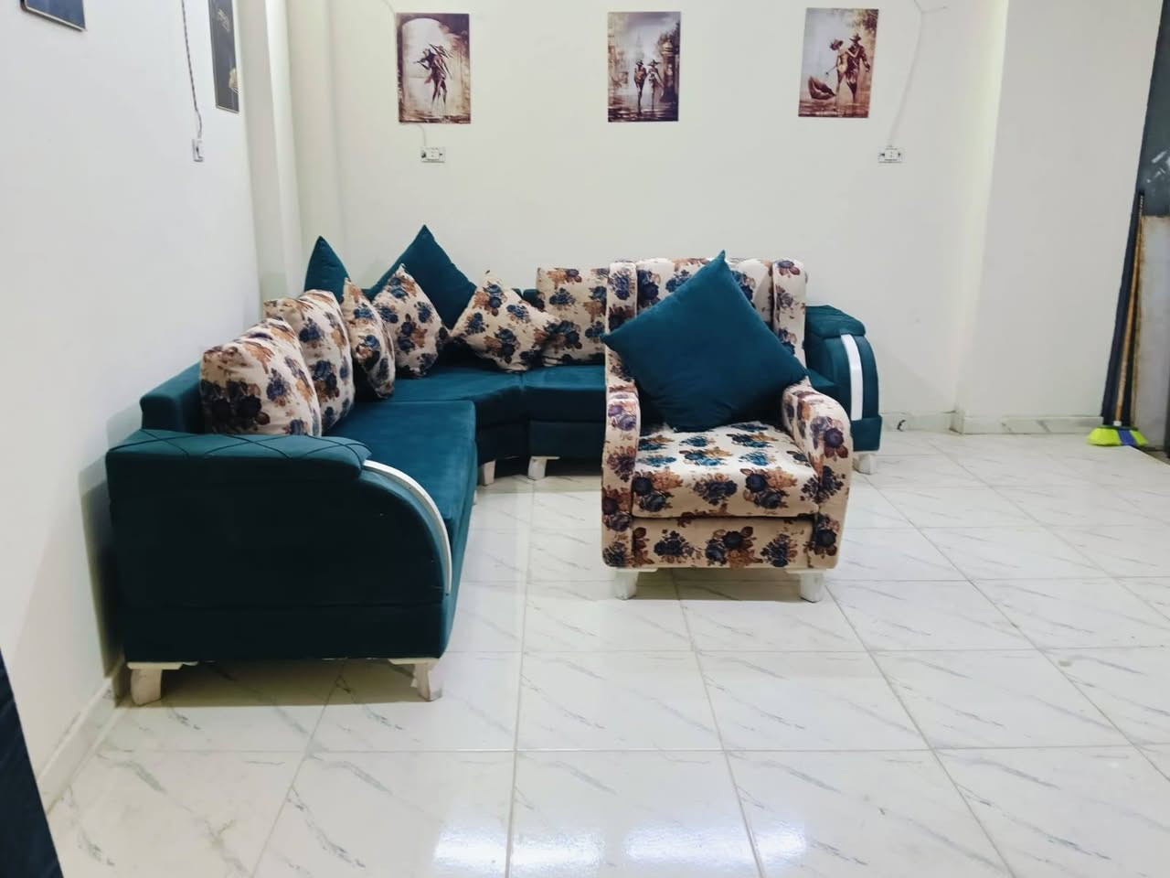 دي ركنه عموله 🥰خشب زان احمر 🥰 شلت متحركه سفنج كثافه مضغوط كثافه 45🥰 بحاله متازه جداً جداً  مقاس 270×270 🥰 زاد كرسي عموله الله يبارك لصاحب النصيب الركنه ممتازه ومريحه جداً جداً 🖐️الله يبارك لصاحب النصيب السعر لقطه 
6500توصل01107432744


**إذا كنت صاحب هذا الإعلان وتريد حذفه لأي سبب، رجاءا أرسل رسالة إلى الدعم الفني**