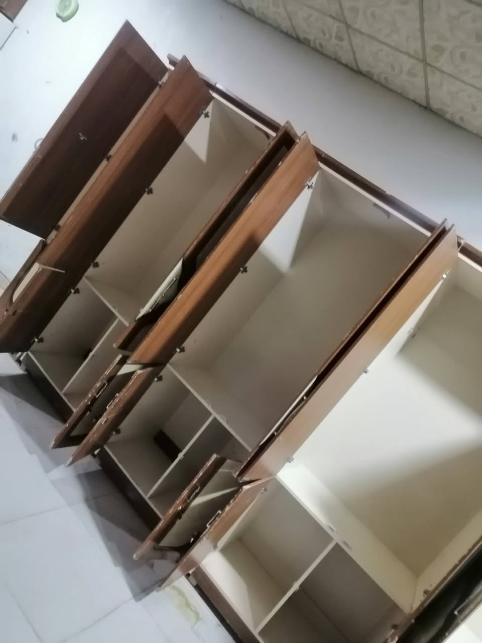 معرض خمس قطع للبيع قياس 4 امتار سعر 325 اتصال ***********
