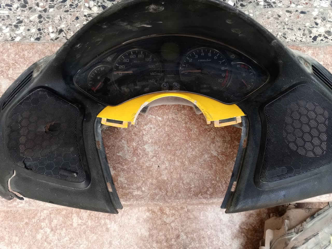 سلام عليكم
كفرات 
لايتات مامي خلفي 
دشبول كله شغال 
مال صفر 8 
خاص مفتوح


**إذا كنت صاحب هذا الإعلان وتريد حذفه لأي سبب، رجاءا أرسل رسالة إلى الدعم الفني**