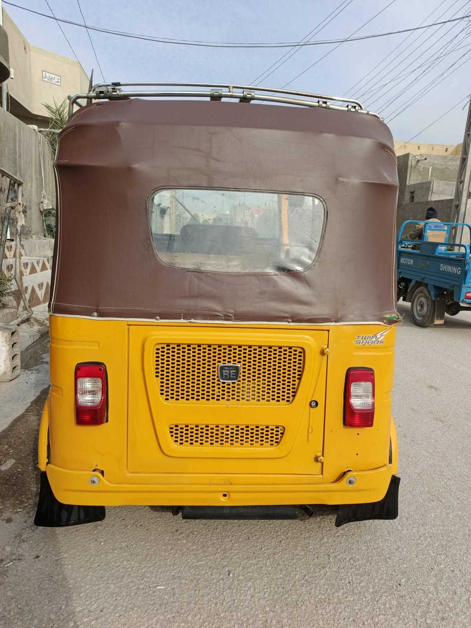 تكتك 2022 شهر 7 مرقمة وهزة هستوها صاعدة قبل يومين مكاني كربلاء سعرها 8 وبيها مجال 
***********
