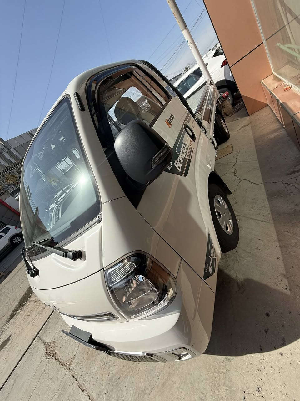 كيا موديل 2023 رقم بغداد
مكفوله كفاله عامه سياره 
رقم نكليزي سستم كامل 
ماشيه 48 مكان السياره بغداد 
***********
