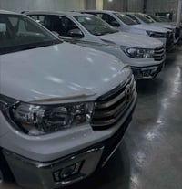 ⁨ مع شركة السدّ العظيم لتجارة السيارات  وشركة جمال الكرم لتجارة السيار...