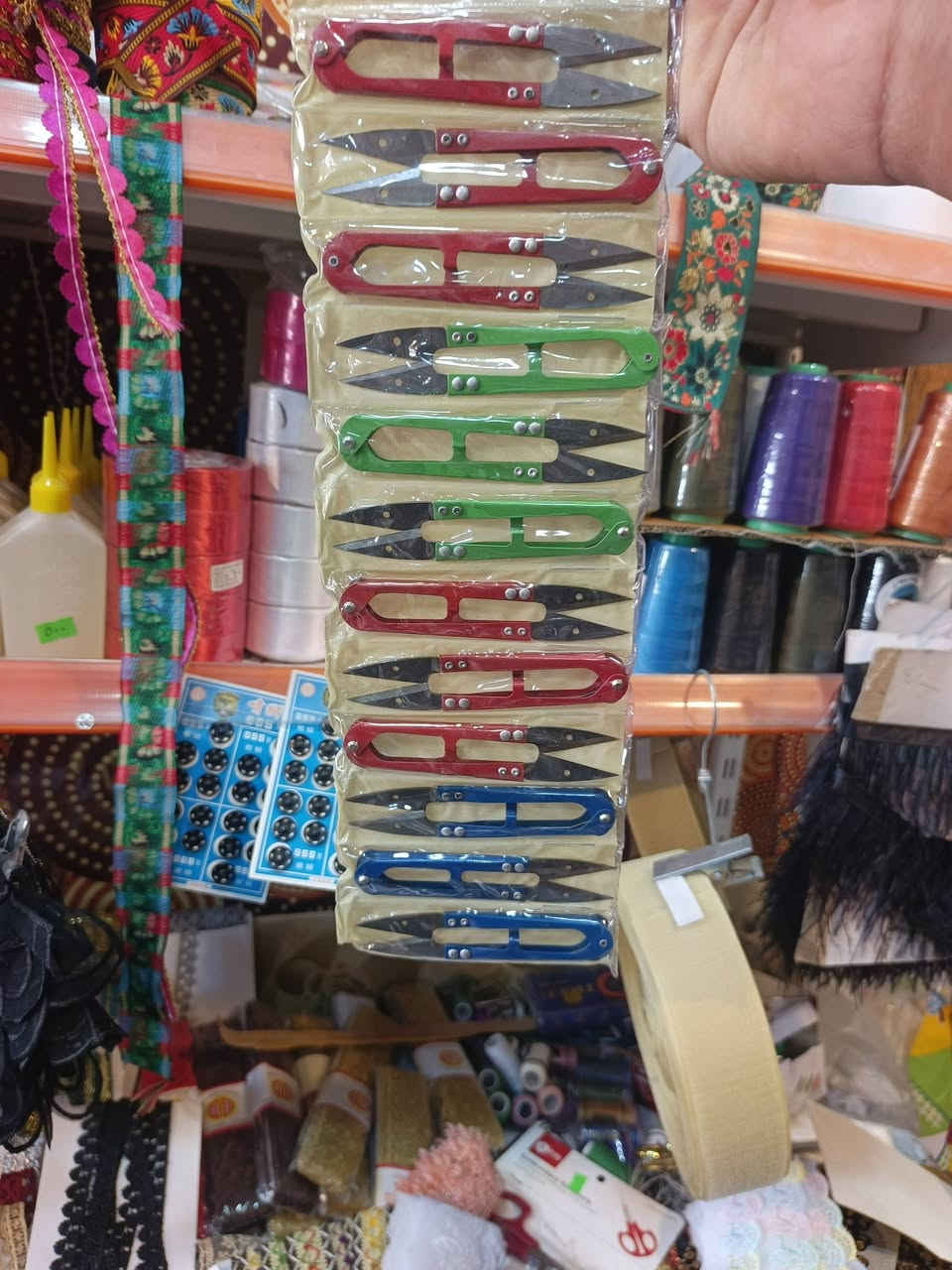 من قسم لوازم الخياطه  
 نقشات وموديلات مرتبه 
سعر بلاش👌 جملة/مفرد
 توصيل مجاني المناطق القريبة
يوجد خدمة توصيل المحافظات
رقم و الاستفسار  واتساب 
 ***********
***********
