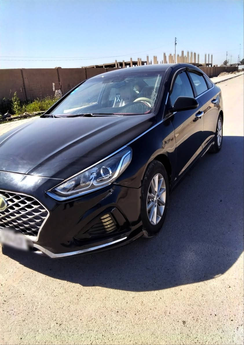 سلام عليكم
سوناتا موديل 2018 للبيع 

وارد امريكي 

حادثها جاملقين وبنيد 

كير اكسن صدر مكفولات 

محرك بلادي ما مفتوح 

السياره ماشيه 55 الف 

حجم المحرك 2400

تخم تاير 

دواخل جديد

دوشمه جديده حساسات بلـ مرايه

كامره خلفيه

رقم دولي بغداد

بسمي تحويل مباشر 

للأتصال ((***********)) او((***********))
