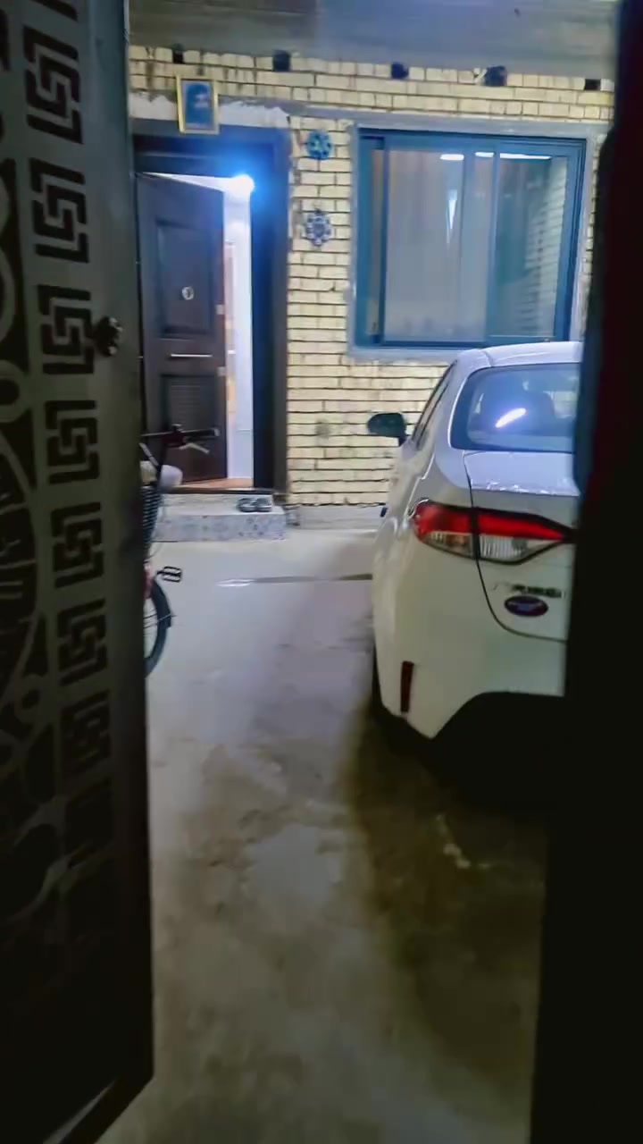 بيت طابقين للبيع  مساحته145 شارع 70
☎️ ***********
