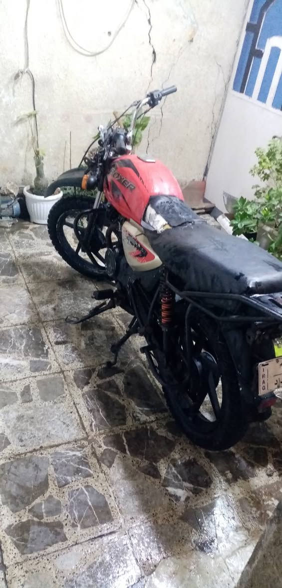 سلام عليكم بوكسر جبلي للبيع فقط دراجه شغاله نكره مكينه ناعمه لا تنقيص ولا تبخير دراجه بدون اوراق مكفوله من السرقه السعر ٥٠٠ الاستفسار***********
