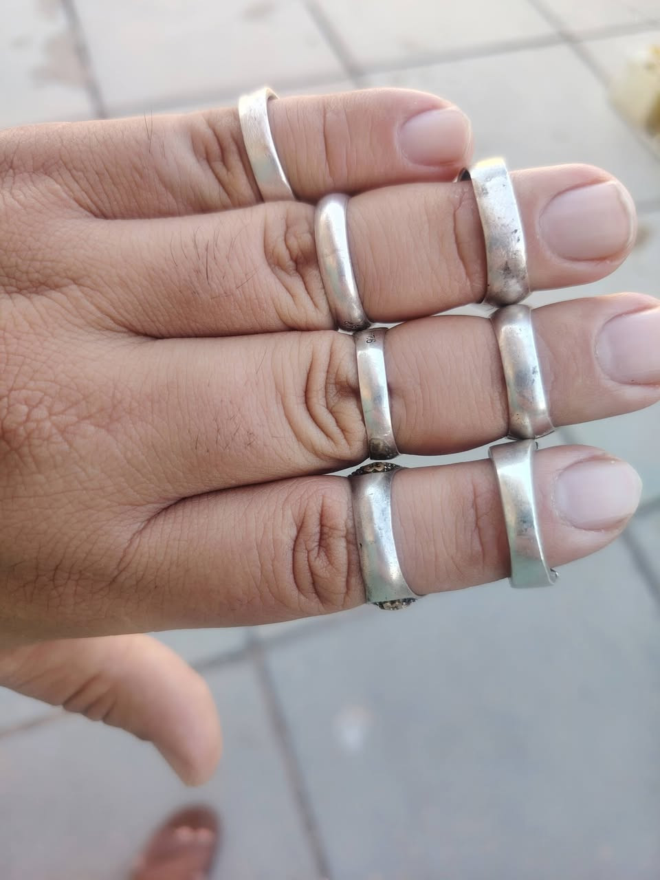 السلام عليكم 7 خواتم للبيع القطعه ٣٥ الف
***********
***********
