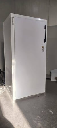 خزانة ألمنيوم • مع قفل • متينة