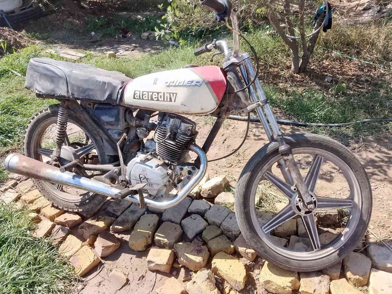 للبيع دراجه خمسه كير 2018 كلك مكفوله سعره 200 مكان بابل سياحي اتصال ***********
