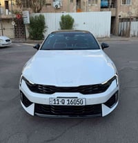 للبيع كي 5 خليجي موديل 2024 ماشية 12 الف اخت الزيرو رقم بغداد بأسمي  ف...