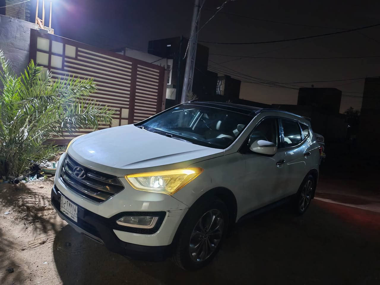 سنتاڤي ١٣ VIP
فول مواصفات ١/١ كويتيه
بردات خلفيه تلفزون بلادي 
بصمه ابواب وتشغيل 
كشنات تدفئه تبريد 
٣ انظمة قياده 
٦ سلندر 
٧ راكب 
بانوراما 
محرك و گير وحداديه مشروطات 
السياره بيهه قطعتين صبغ ( الباب الخلفي جهة السائق ، والچاملغ الامامي الايمن ) وباردات شوف العين ..
مكان السياره نجف 
غير متواجد على الفيس 
***********
