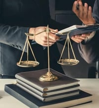 مكتب المحامي يقدم خدمات قانونية متكاملة ومتابعة جميع المعاملات في المح...