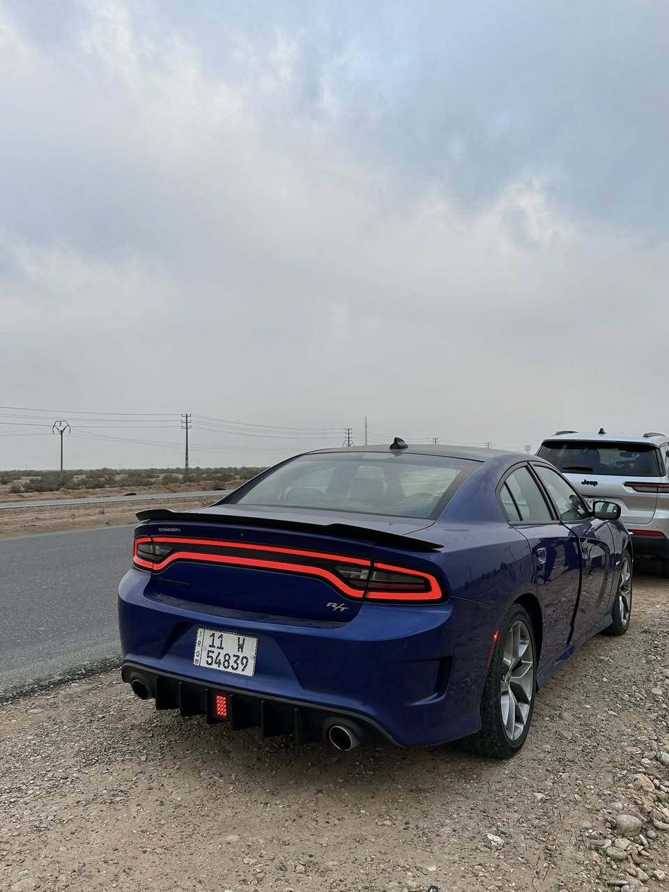 جارجر RT 2019
السلام عليكم 
Dodge Charger RT 2019 Super track pack 
المحرك : 8 سلندر 5700cc HEMI  
نظام الدفع : RWD دفع خلفي 
المسافة المقطوعة : 34000 mi
اللون : ازرق مميز + السقف اسود من الوكالة ( Tow color ) 
المواصفات : 
بصمة تشغيل و ابواب و صندوق 
فتحة سقف 
كشنات حضن جلد + كنتارا رياضية
تدفئة و تبريد بالكشنات الامامية و تدفئة فقط بالخلفية 
الكشنات الامامية تحكم كهرباء 
خزن ميموري لكشن السائق 
الستيرن تحكم كهرباء 
تدفئة بالستيرن 
كاميرا و حساسات خلفية 
سستم سماعات فاخر من ALPINE 
مري قلابة عند الرجوع 
شفتات ستيرن 
شاشة كبيرة تدعم APPLE CAR PLAY 
المرايا الجانبية بخاصية التسخين ( هيتر ) 
رادار جانبي + نقطة عمياء 
ويل قياس 20 انش الاصلي مال RT 
تشغيل عن بعد 
نظام تعتيم للمرايا الوسط + المري الجانبية 

السيارة رقم بغداد بأسمي تحويل ثاني يوم 
السيارة مكفولة من ناحية المحرك و الگير 
السيارة بحالة الوكالة بدون اضافات او برمجة 
الدهن كله اصلي و بانزين كله محسن 

حادث السيارة خلفي بدون ايرباك بدون دواخل 
السعر : 25،300$ 

للاستفسار الاتصال على الرقم ***********
