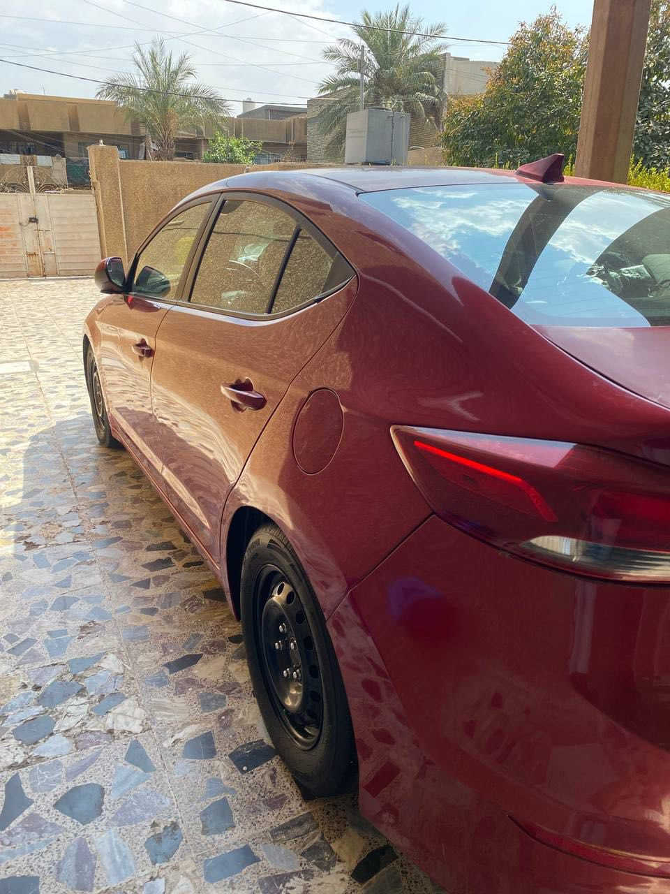 موديل 17وارد أمريكي حادث امريكا ربع قبق جنطه بل عراق فقط نص بابين بيهه بدون فتح بدون تبديل سعر 123مكان سياره بغداد كماليه ***********
