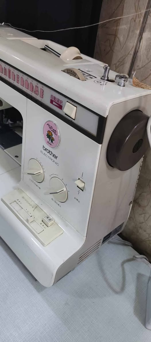 مكينه خياط منزليه متعددة الو ظائف خياط زكزاك اوفر دكمه بيت الدكمه ١٦ عملية خياط موجوده بيها كامله اينقص مابيه سعره ١٣٥ مكاني البياع شارع عشرين *********** بغداد, العراق
