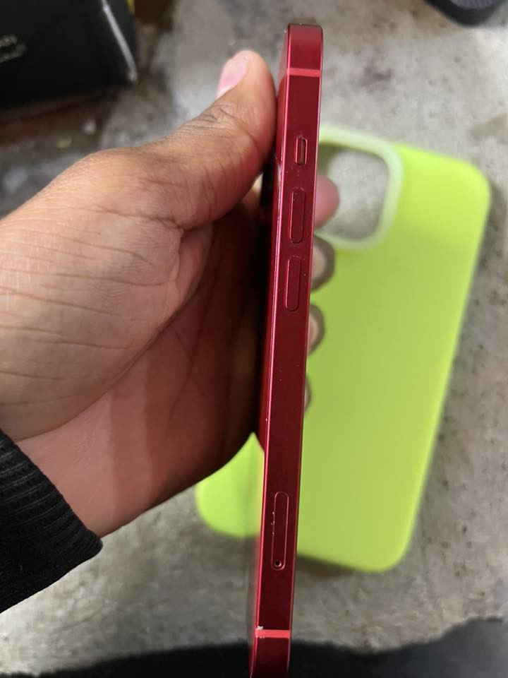 ‬سلام عليكم البيع13 عادي نضافه فولل ذاكره128دبل خط نتصل ودللل ‭0783 893 5417‬
