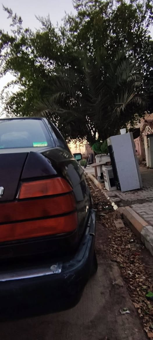 بي ام 730 للبيع رقم واسط باسمي سنويه ل30 سياره جاهزه تبريد ثلج تخم تاير محرك شرط كير جديد سعرها 45 بيها مجال لطيبين كهربائياتها كلها شغاله جام اربعه يشتغل ***********/***********
