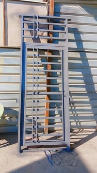 ابواب وشبابيك • حديد ١٫٥ملم • الحلة