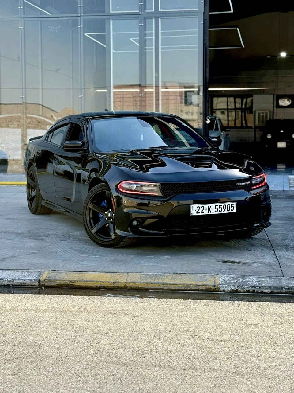 سيارة دووج جارجر GT للبيع
السعر 183$🔥🔥
موديل 2019
ضررها جاملغ وبابين صبغ 
قماره تعديل 
الموديل : 2019  . (امريكي🇺🇸) .
العداد  : 85000 mil 
المحرك : V6.  3.6L .
المواصفات :
* نسخة  GT.
* مصابيح أمامية زنون . 
* كشافات الضباب زنون . 
* المصابيح الأمامية مع LED . 
* حساسات 
* شاشه كبيرة 
* ويل قياس 20 انج . 
* مقاعد السائق كهربائي .
* تشغيل عن بعد . 
* محدد سرعة . 
* تلفون بلوتوث . 
* كاميرا خلفية .
* مرايا متحسسة للاضاءة العالية .
* كير شفتر بالستيرن . 
* دخول ذكي (بصمة) .
* كشنات جلد 
* كشنات هيتر وستيرن هيتر 
 مكانها الموصل 
مدينه المعارض الجديده 
معرض الركن الذهبي 
للاستفسار 
***********
***********
