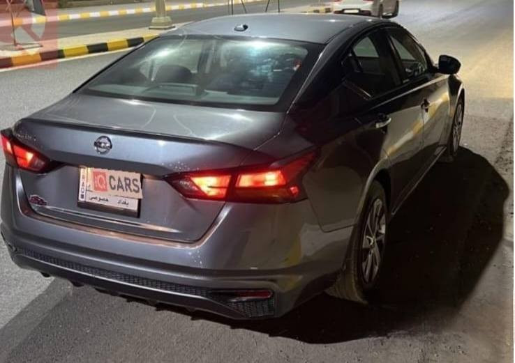 نيسان التيما 2020s
رقم بغداد الضرر بنيد مبدل وجاملغ خلف السكن كلير امريكا 
ماشية 180 الف 
السعر 130 مع مجال بسيط 
بيع مستعجل 
للتواصل ***********
مكاني كركوك
