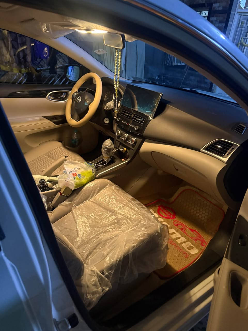 نيسان سنتره مديل 2025ماشيه اربعتلاف ميل كفاله عمامه رقم أربيل زيرو سياره تنته جام كهربا حته دهن مال شركه ما مبدلينه سياره مدوشمه ارضيه بس دوشمته ب ورقتين رقم ***********عنواني البصره الزبير وقابل للمرواس بس مو سياره تعبانه كون زينه الزبير, البصرة
