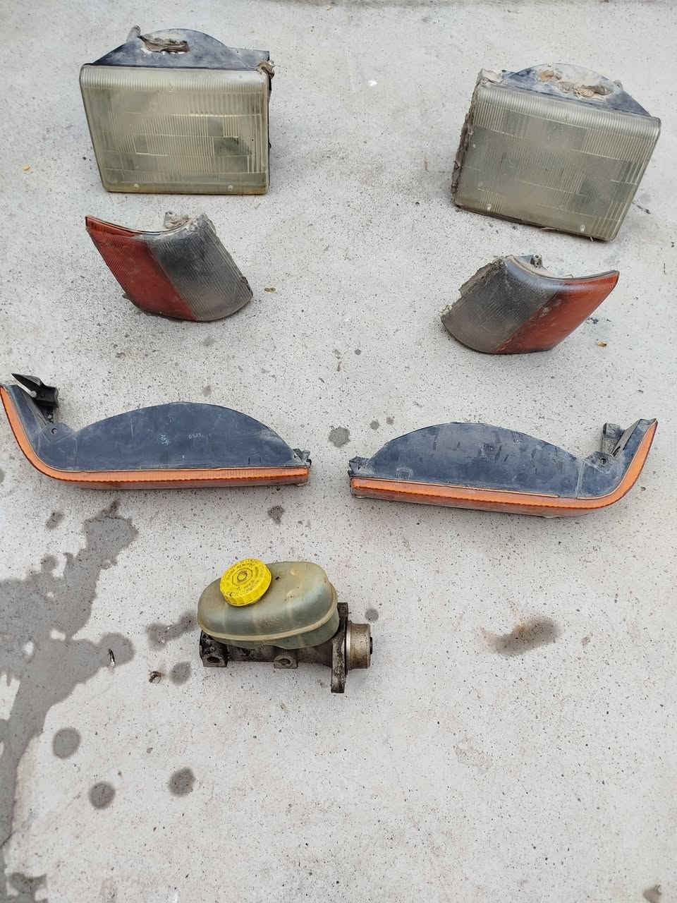 بۆفرۆشتن بێ عه یبن حازینه و پانکه جوت سه کن جوت لایت جوت ئیشاره ت ده بۆ ئیسۆپ هه موی هی جێب گرانده له  سلێمانم ***********
