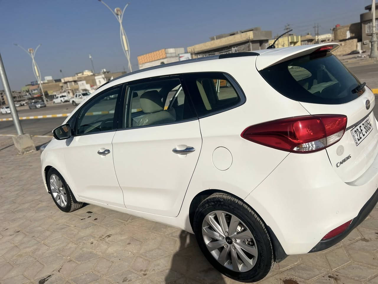 السلام عليكم كيا كارنز بيع فقط 2014خليجي  محرك 2000دوش  تبريد قطعتين  تبريد ثلج تخم تاير حداديه جديده  سياره حلوه السونار معروض بل صور لاعنوان ديوانية السعر 140او بيه مجال الاستفسار *********** متواجد عل فيس
